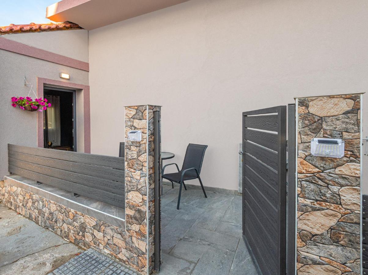 Hara Apartments Chrysoupolis ภายนอก รูปภาพ
